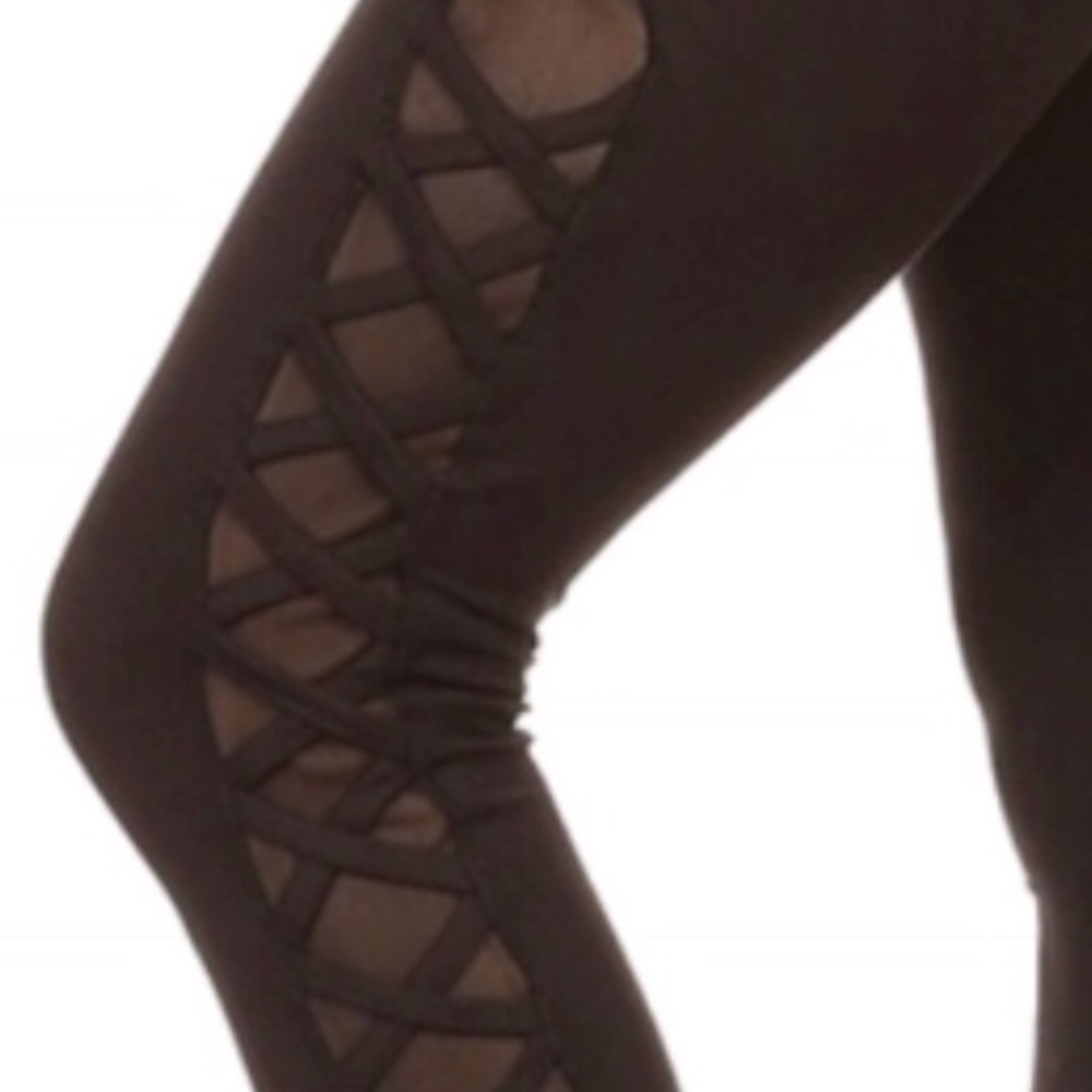 Black Side mesh Leggings - Picture 2 of 2